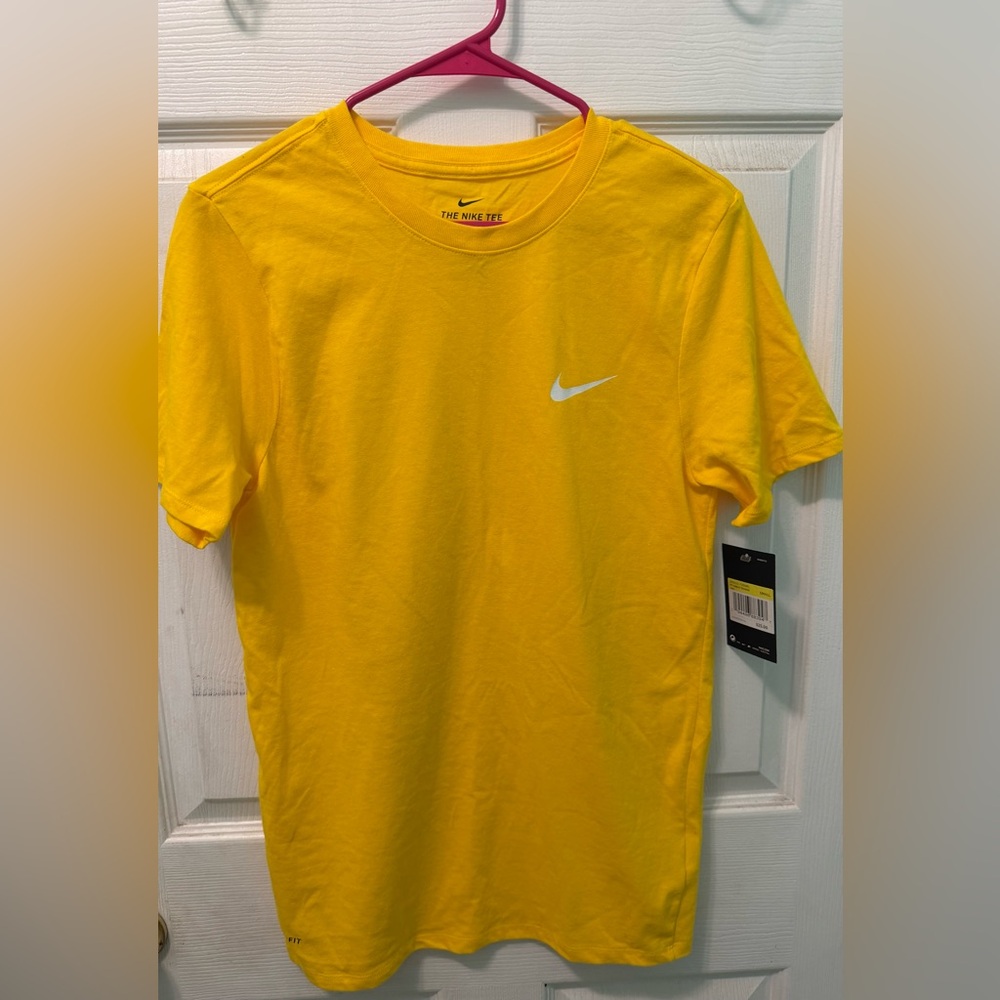 Nike Womens Tshirt